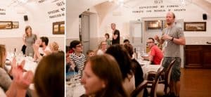 Fotograf bei Vortrag bei Hochzeitsfotografie-Workshop in Tirol.