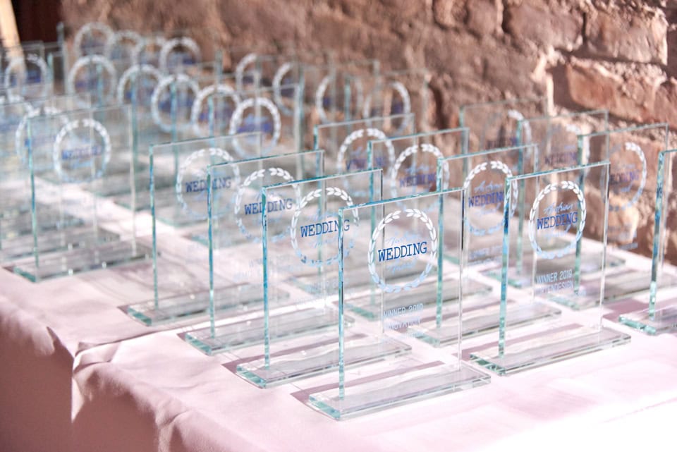 Glaspreise für Hochzeitswettbewerbe, Trophäen, Pokale, Auszeichnung, Hochzeitsfotograf Tirol Österreich, international.