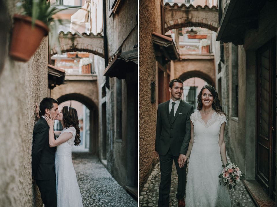 Hochzeitspaar in engen Altstadtgassen, romantisches Paarshooting in Tirol.
