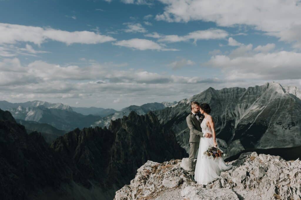 Paarshooting auf der Nordkette über Innsbruck mit Blick ins Karwendel